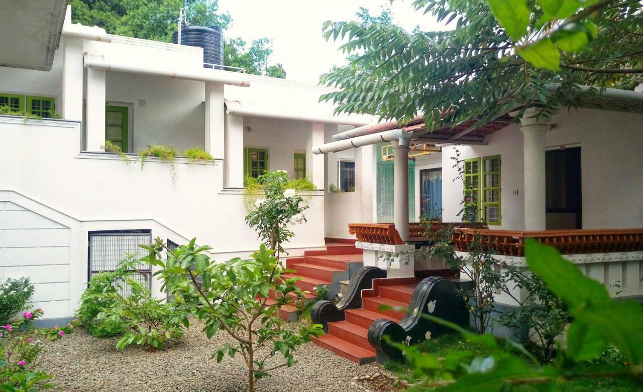 Marayoor Holidays Maraiyur Екстер'єр фото