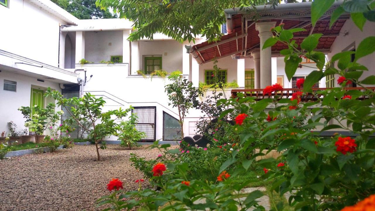 Marayoor Holidays Maraiyur Екстер'єр фото